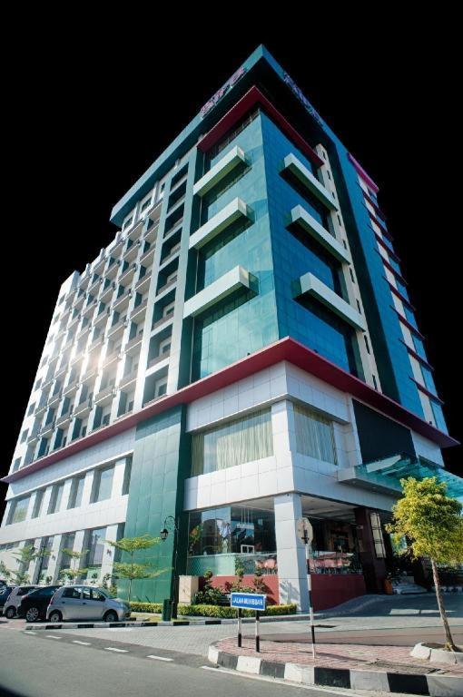 Hotel Aifa Лабуан Экстерьер фото