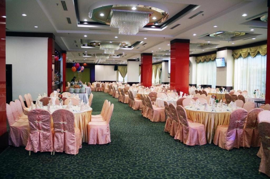 Hotel Aifa Лабуан Экстерьер фото