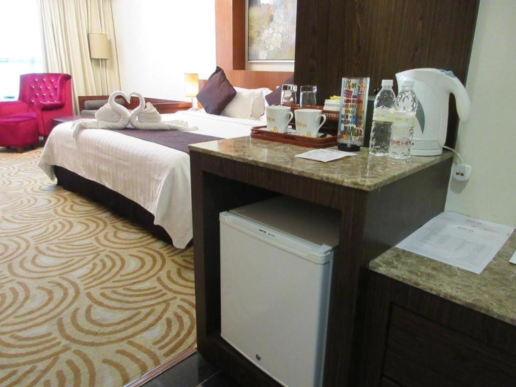 Hotel Aifa Лабуан Экстерьер фото